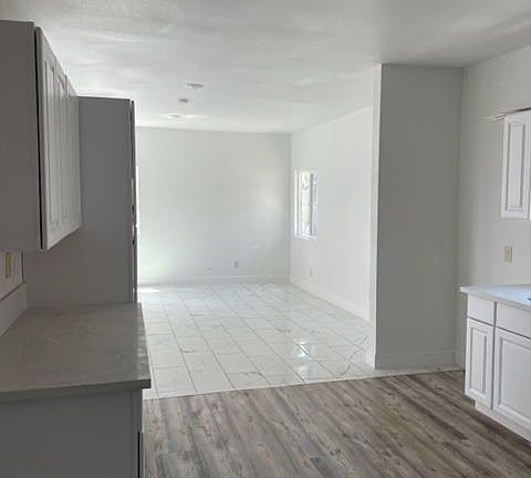 2nd image of 1318 Avenue 392