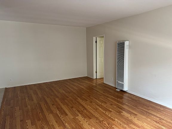 5th image of 159 Ash Ave
