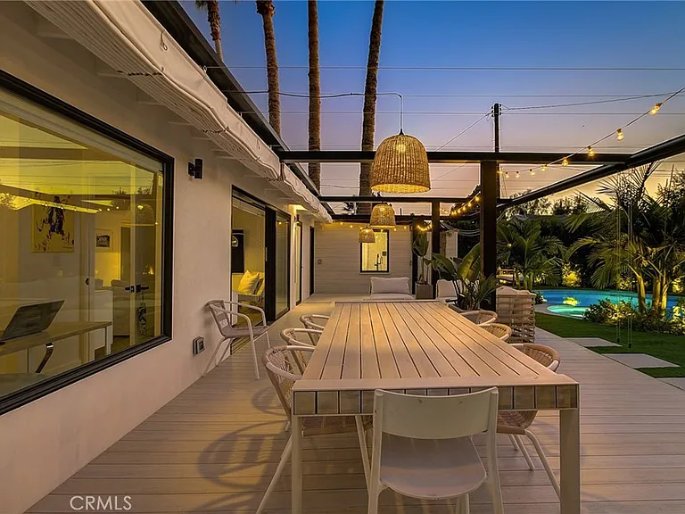 8161 Encino Ave — Photo 10