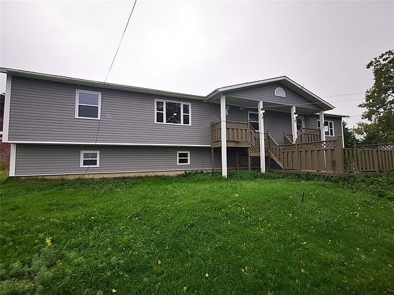 4th image of 21 Village Cove Road E