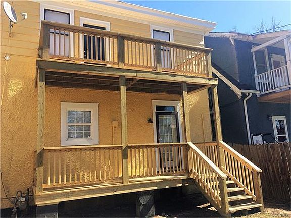 3rd image of 3022 Garland Ave