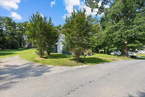 51 E Jones St Photo 1