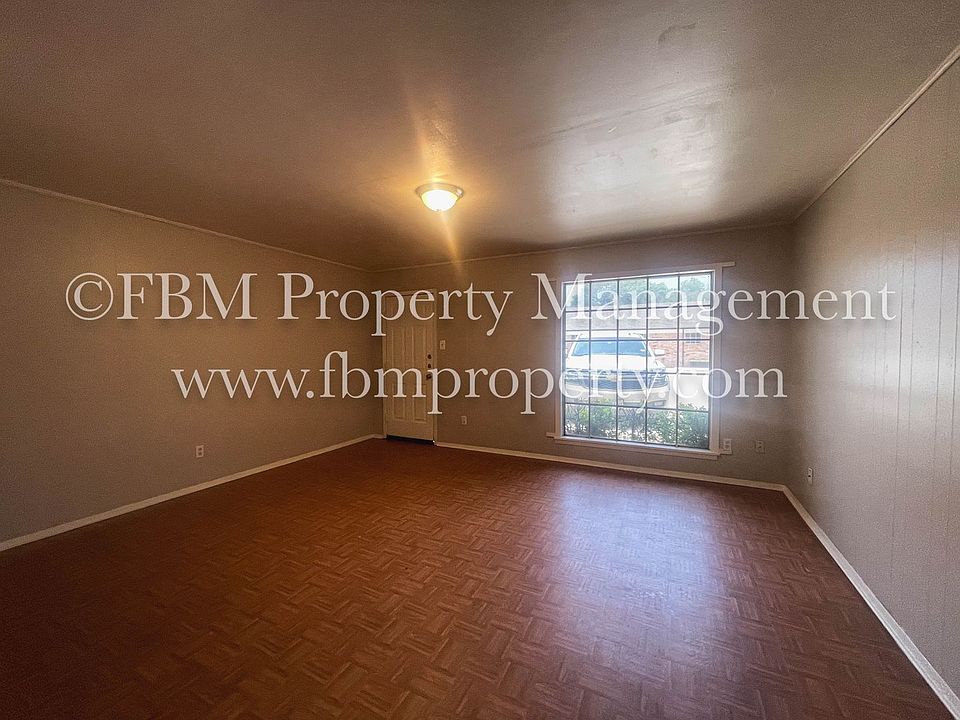 Lamplighter Apartments / Miller ms Apartment Rentals Corsicana, TX