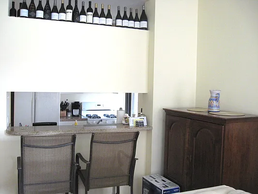 Rented by NY Living Solutions | media 23