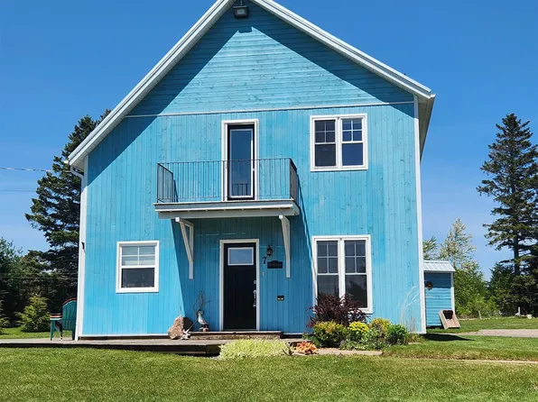 7 McKenna Dr, Saint John's Parish, PE C0A 2E0