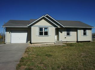 418 E Main St, Meriden, KS 66512