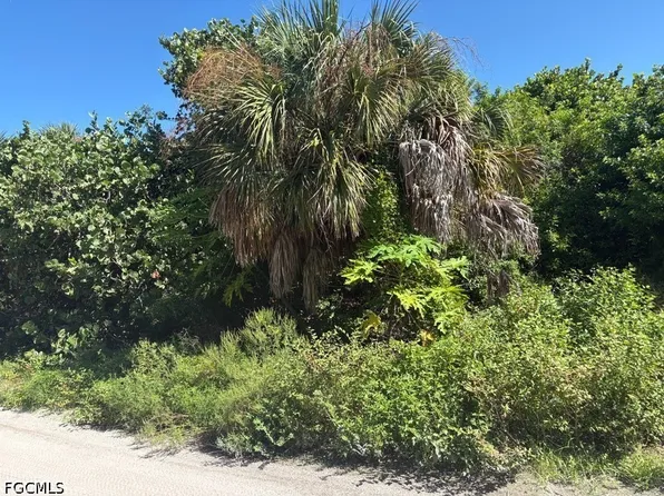 4520 Smugglers Dr, Captiva, FL 33924