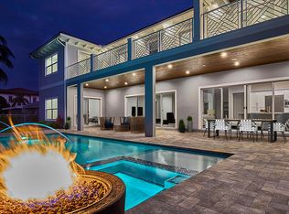 945 Allamanda Dr, Delray Beach, FL 33483