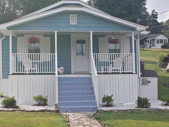4th image of 241 Magnolia Dr