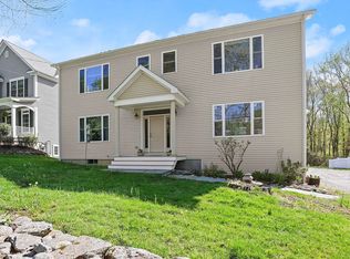 298 Pansy Rd #2, Fairfield, CT 06824