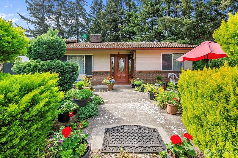 5th image of 3903 Harrison Avenue