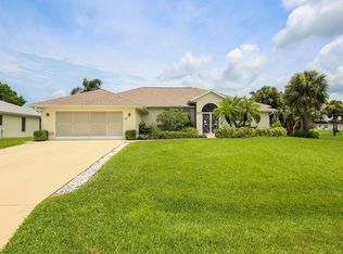 12 Bunker Rd, Rotonda West, FL 33947