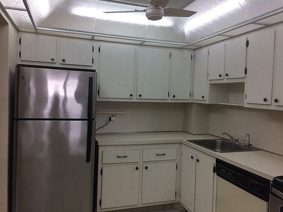3rd image of 16851 NE 23rd Ave APT 506