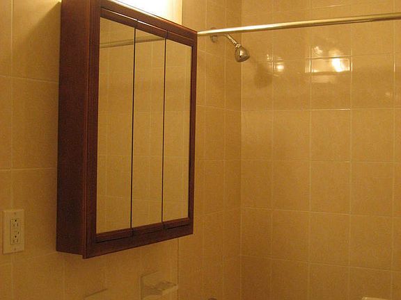 3rd image of 2021 84th St APT 4A