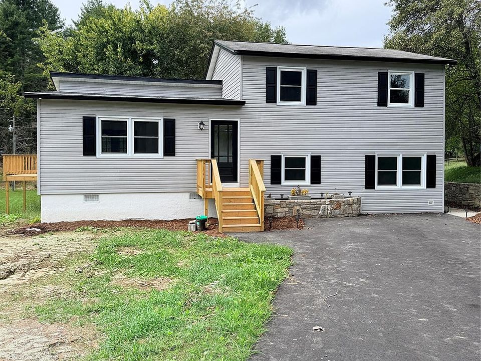 1st image of 310 Clay Hodges Rd #5