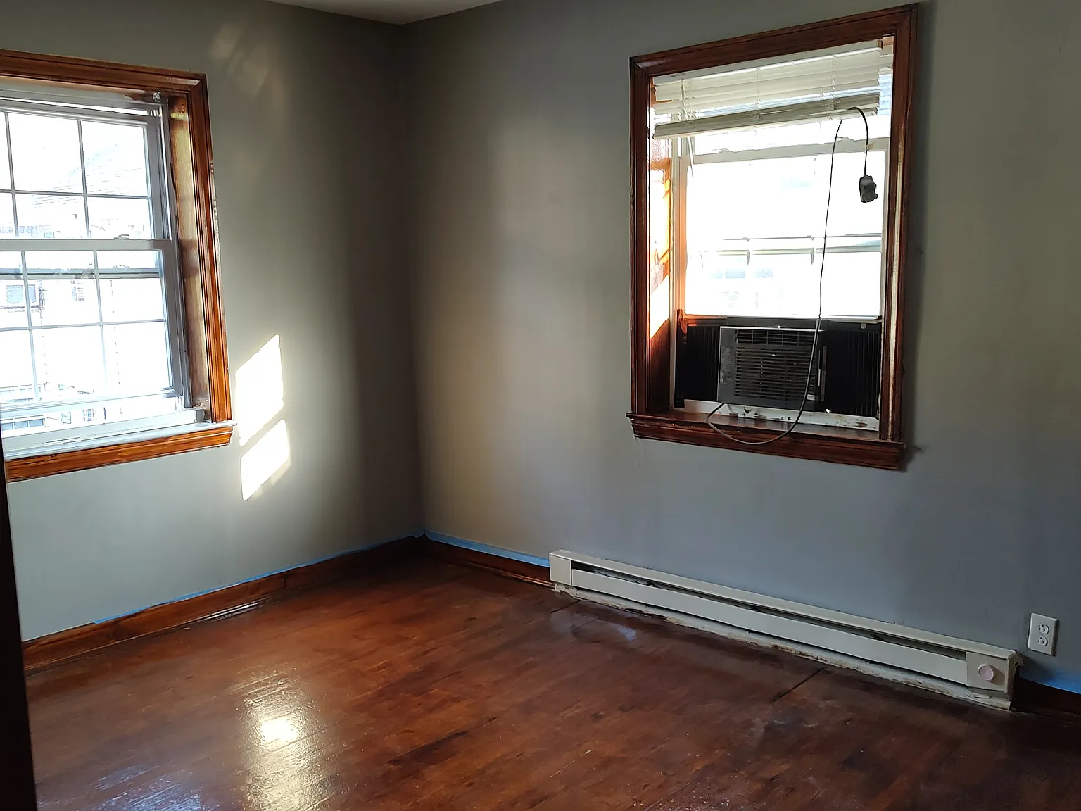 3 bed, 1200 sqft, $1,600 — Photo 1