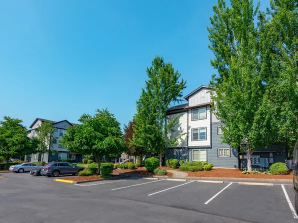 Riverside Park Apartments