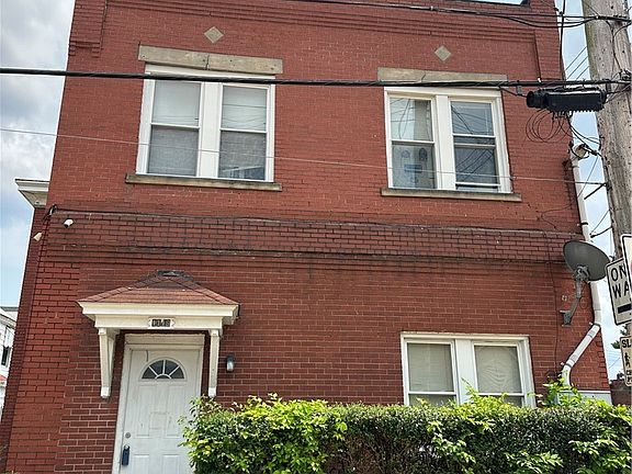 2nd image of 1119 Race St