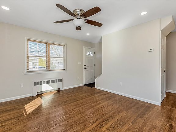 4th image of 51 Avenue B