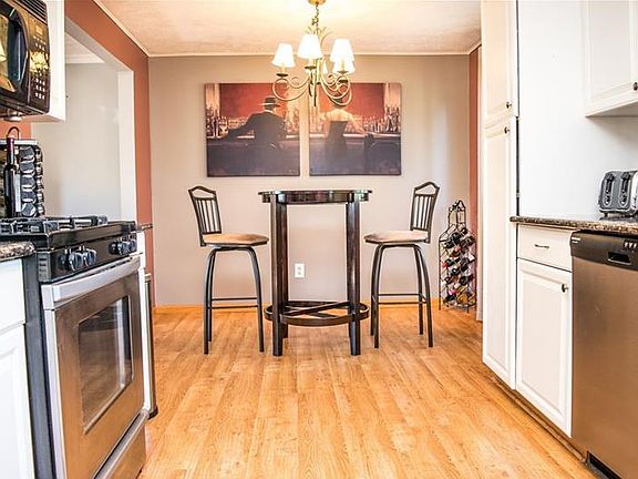 5th image of 2147 Lancelot Dr