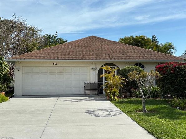 808 96th AVE N, NAPLES, FL 34108