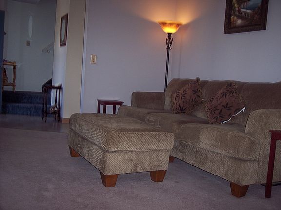 2nd image of 313 Ventnor Ct