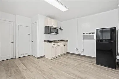 Snake River Canyon Apartments - 5 — Photo 2