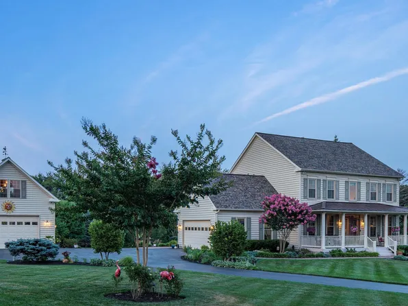 9647 Watkins Rd, Gaithersburg, MD 20882