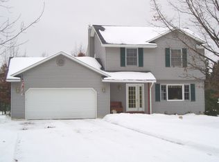 7658 Hampton Cir, Grawn, MI 49637