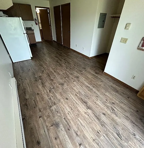370 E Birch Ave — Photo 4
