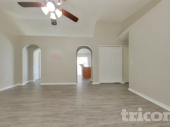 3rd image of 353 Comfort Dr