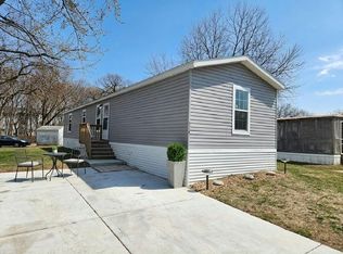 314 Oak Ln #104, Mankato, MN 56001