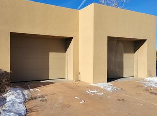 23 Rising Moon, Santa Fe, NM 87506