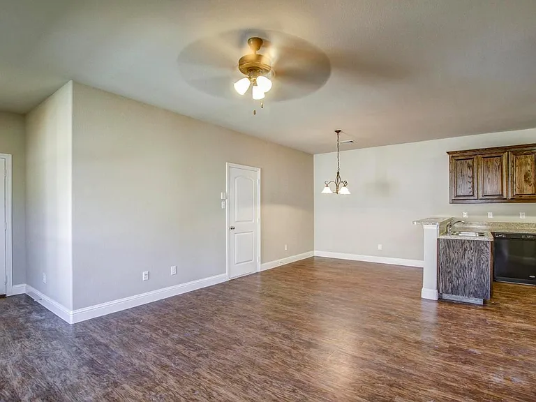 424 Canvas Ct — Photo 7