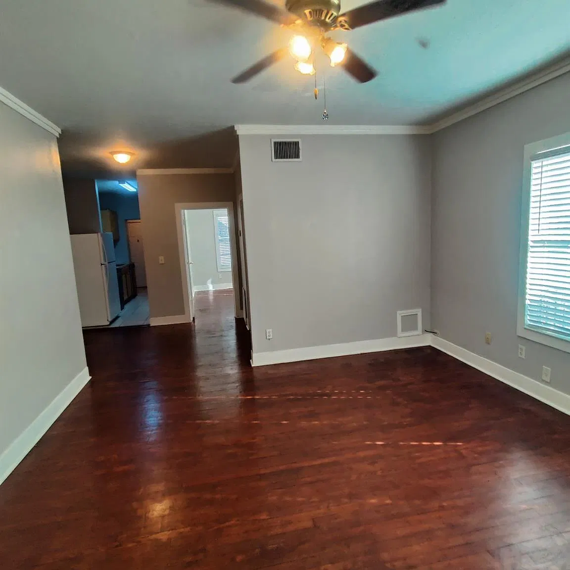 1 bed, 1.0 bath, 1310 sqft, $1,200 — Photo 4