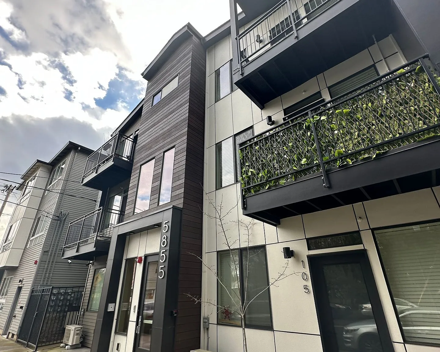 72ND — Photo 1