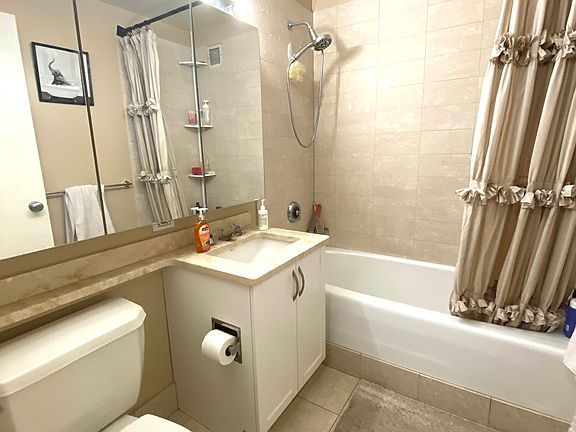 5th image of 250 E 30th St APT 10F