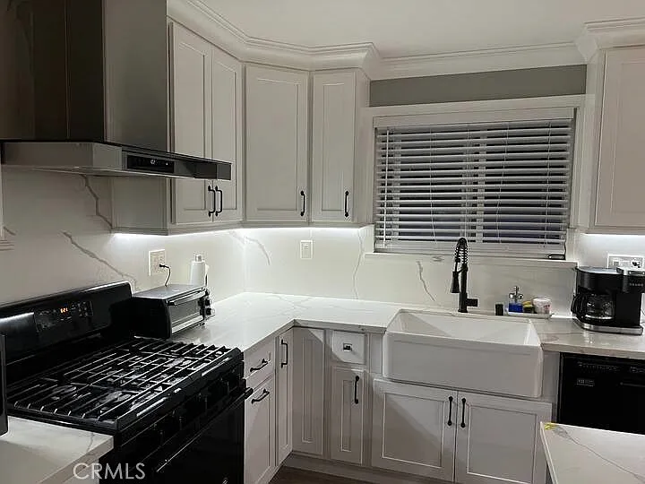 5382 Marietta Ave — Photo 31