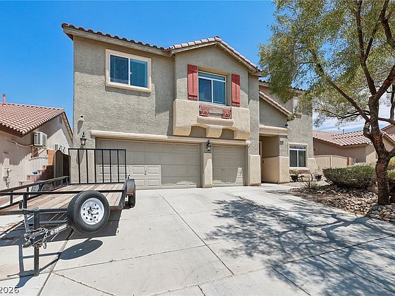3rd image of 1060 Silver Star St