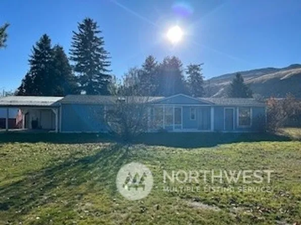 321 8th Street NE, Bridgeport, WA 98813