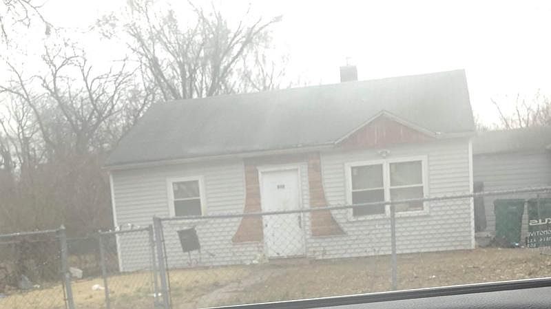1st image of 870 N 81st St