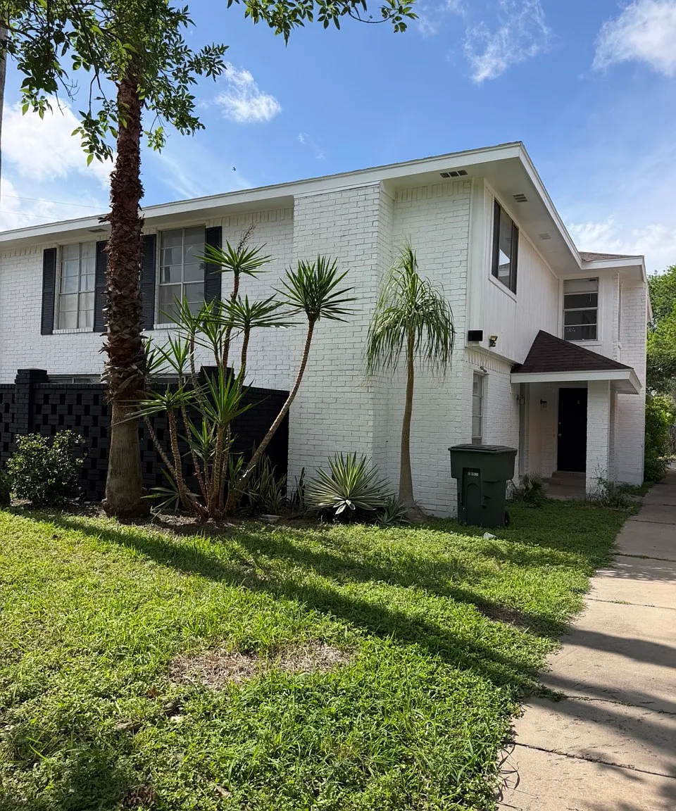 2701 Treasure Hills Blvd — Photo 1