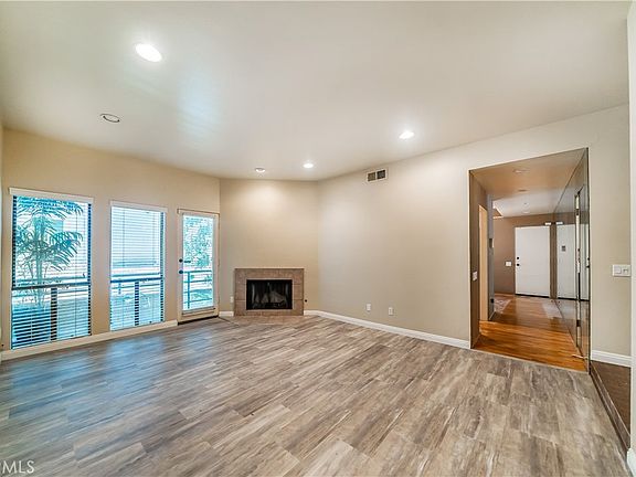 4th image of 13236 Valleyheart Dr Unit 102