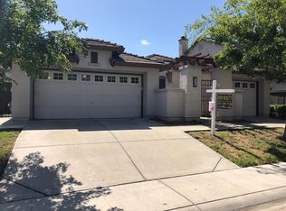 9908 W Taron Dr, Elk Grove, CA 95757