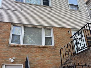 28 E 47th St, Bayonne, NJ 07002