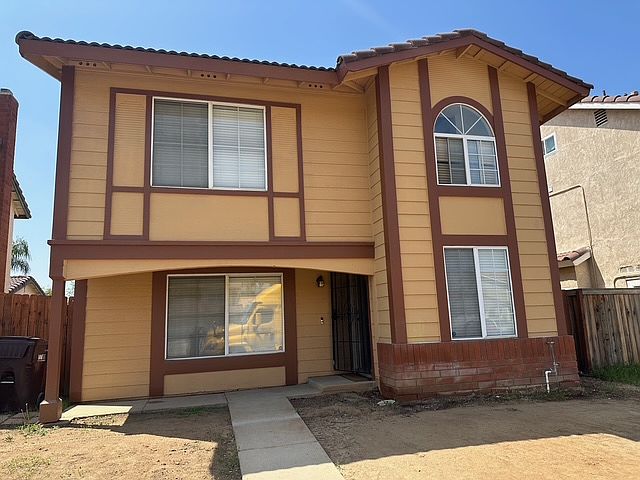 1st image of 23587 Parkland Ave