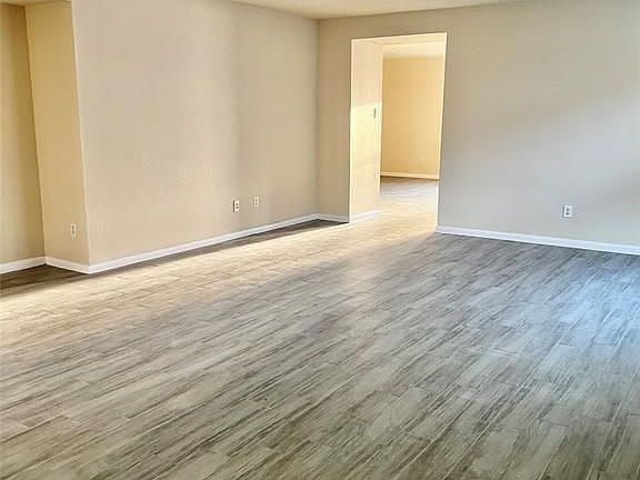 4th image of 1218 Concord Pl