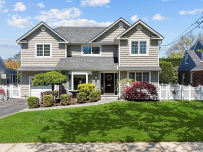 33 Donald Street, Williston Park, NY, 11596