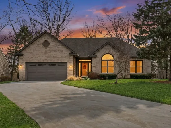 674 Wood Creek Dr, Antioch, IL 60002