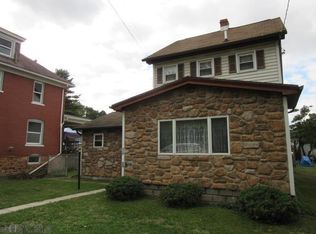 310 Greenwood Rd, Altoona, PA 16602